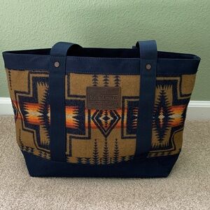 Pendleton Southwest Pattern Tote in Navy and Brown
